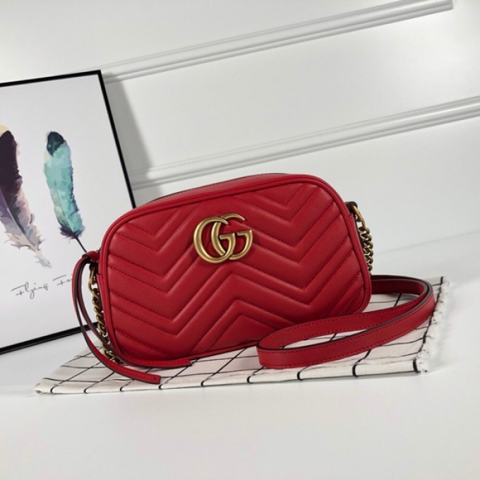 G*u*i gg marmont small matelasse shoulder bag red 447632