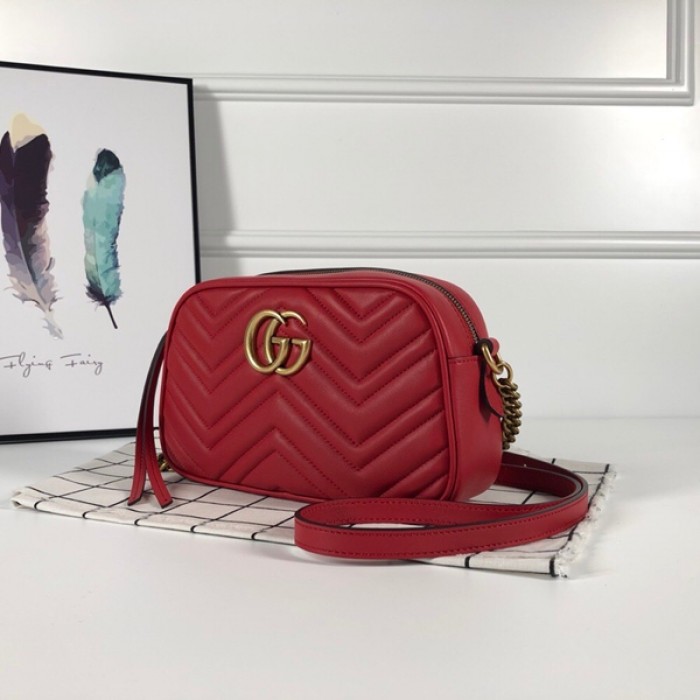 G*u*i gg marmont small matelasse shoulder bag red 447632