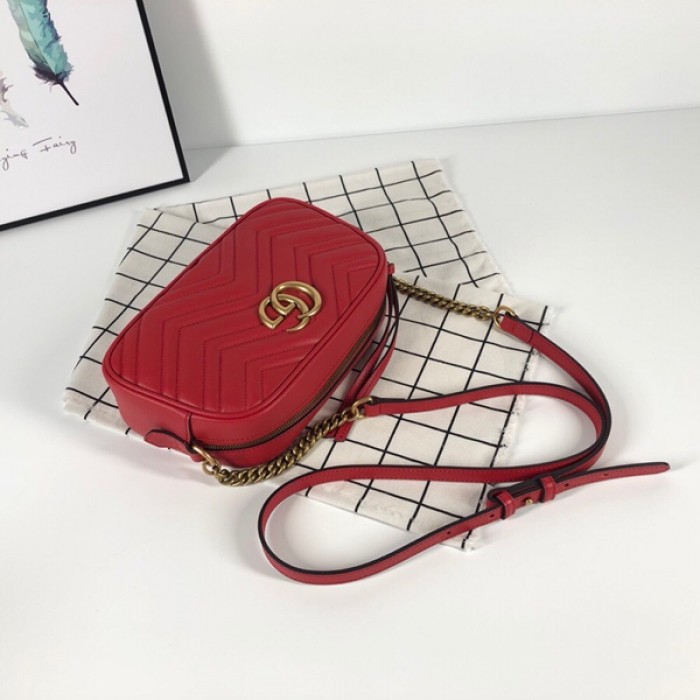 G*u*i gg marmont small matelasse shoulder bag red 447632