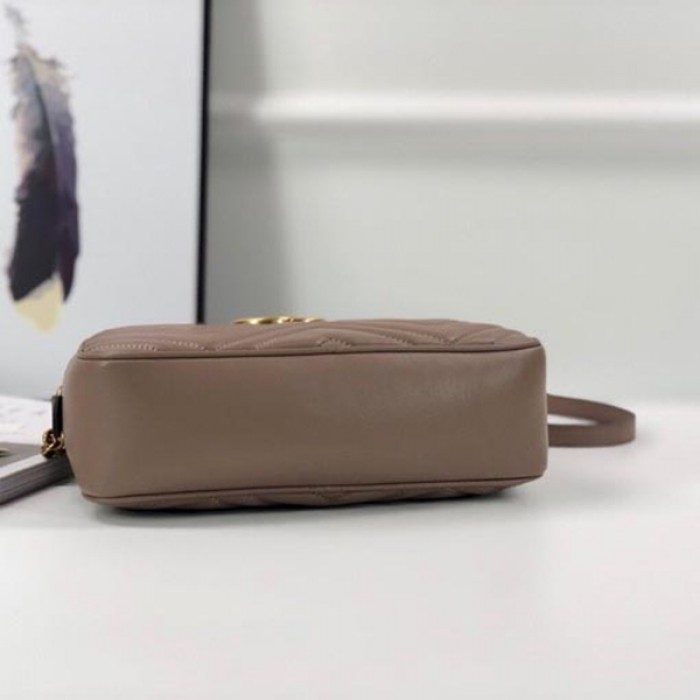 G*u*i gg marmont small matelasse shoulder bag nude 447632