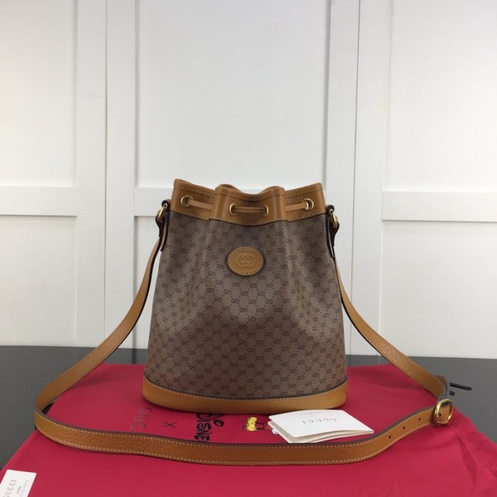 disney x G*u*i small bucket bag 602691