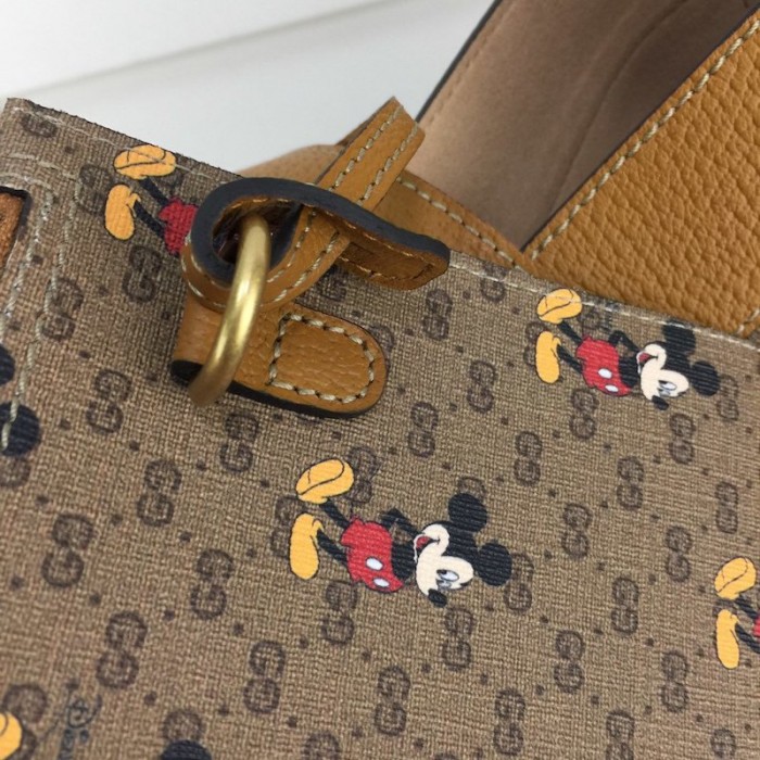disney x G*u*i medium tote 547947