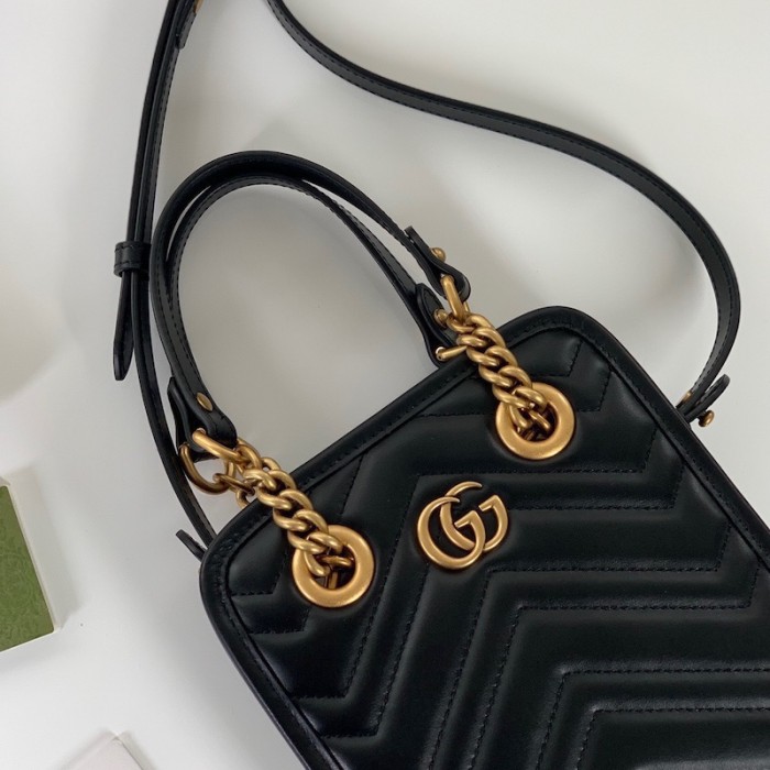 G*u*i gg marmont matelassé mini bag black 696123
