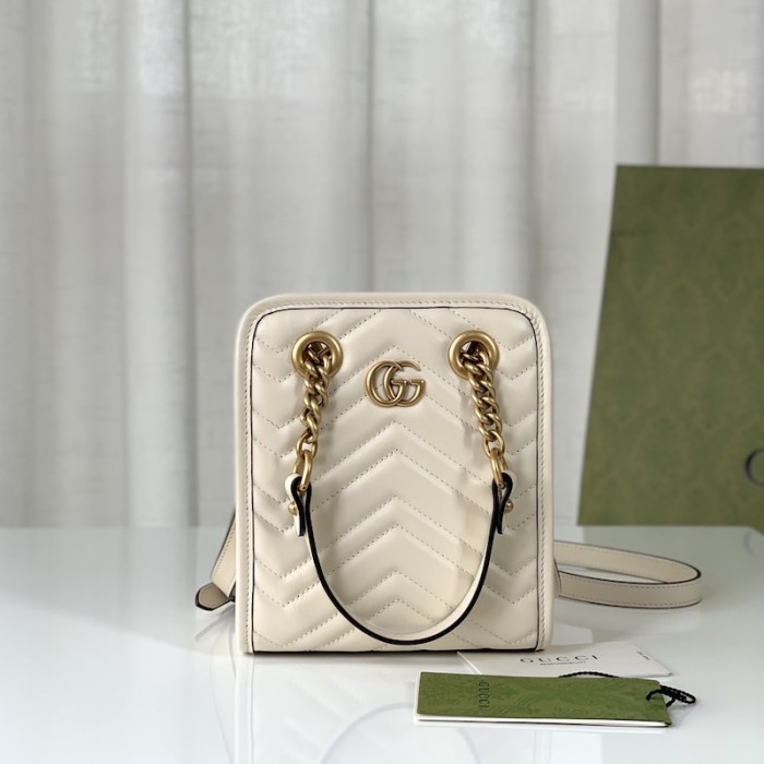 G*u*i gg marmont matelassé mini bag white ‎696123