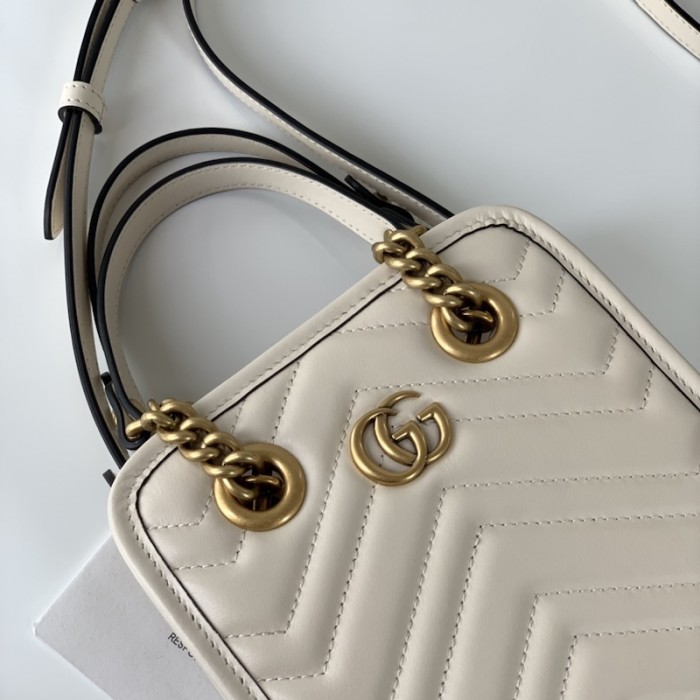 G*u*i gg marmont matelassé mini bag white ‎696123