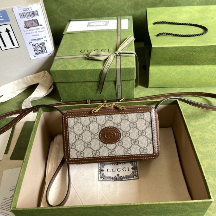 G*u*i mini bag with interlocking g ‎671674 beige