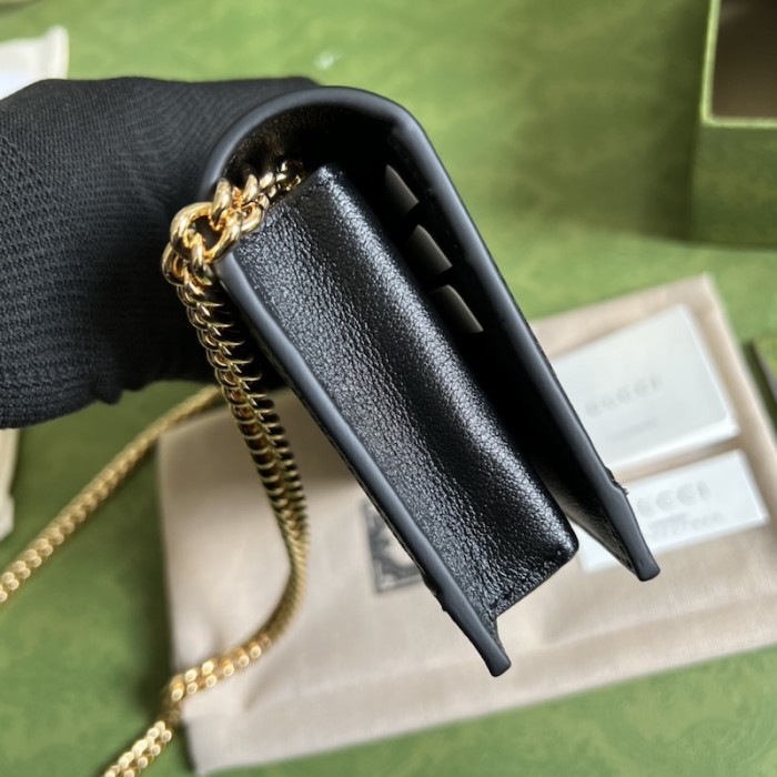 G*u*i gg wallet with chain 676155 black