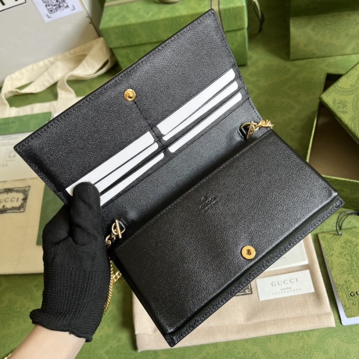 G*u*i gg wallet with chain 676155 black
