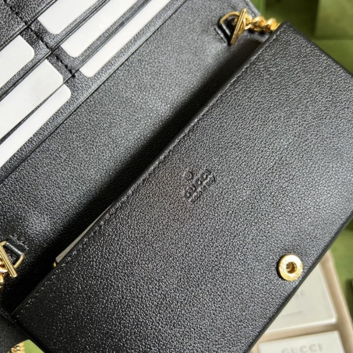 G*u*i gg wallet with chain ‎676155 blue