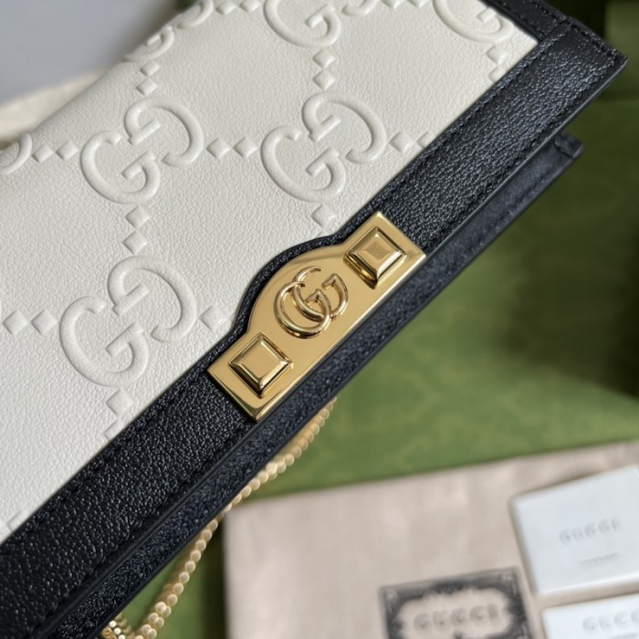 G*u*i gg wallet with chain 676155 white/black