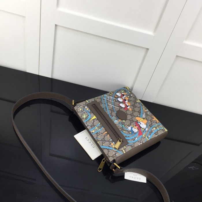 G*u*i donald duck messenger bag 645054