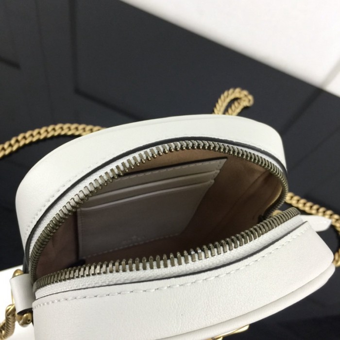 G*u*i gg marmont matelassé mini bag white