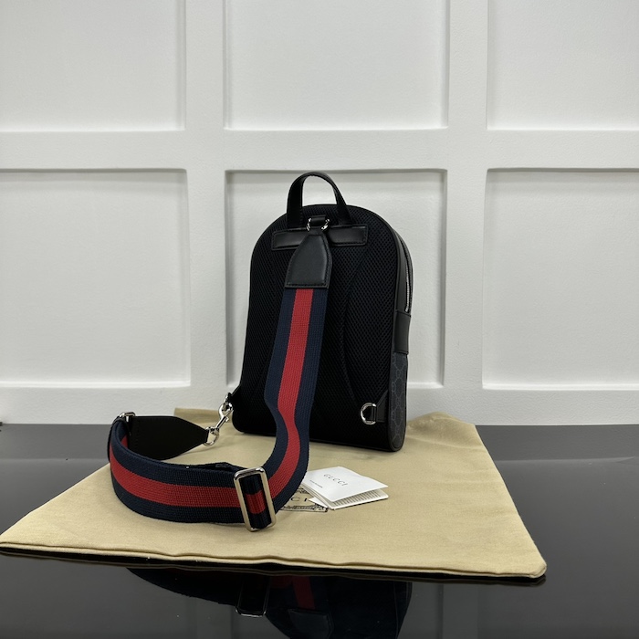 g*u*i gg black Sup*e canvas gg crossbody bag ‎771164