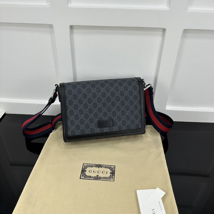 g*u*i gg black Sup*e canvas gg crossbody bag ‎771167