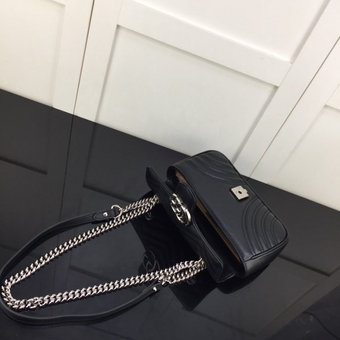 G*u*i gg marmont matelasse mini bag black