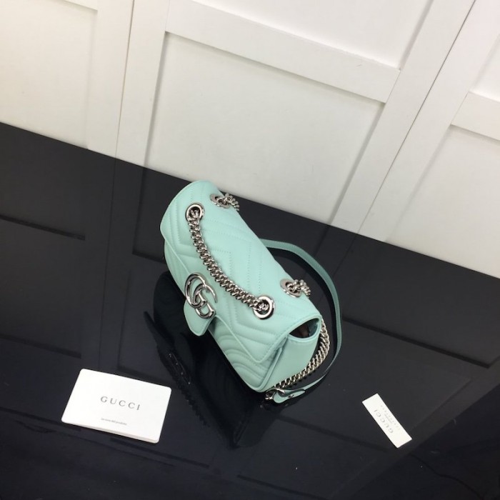 G*u*i gg marmont matelasse mini bag green