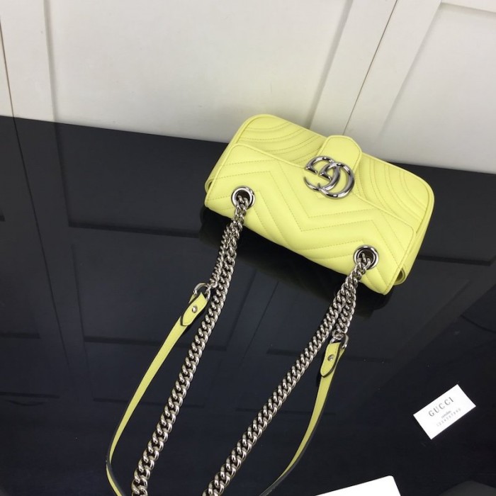 G*u*i gg marmont matelasse mini bag yellow