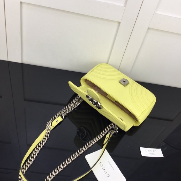 G*u*i gg marmont matelasse mini bag yellow