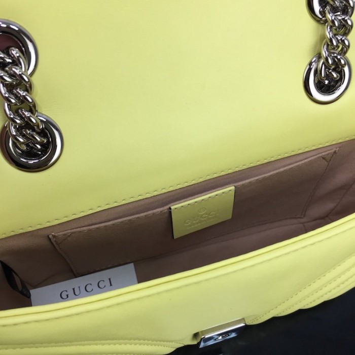 G*u*i gg marmont matelasse mini bag yellow