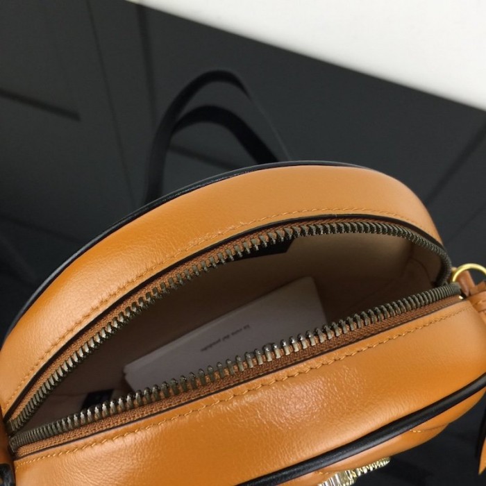 G*u*i gg marmont mini round shoulder bag tan
