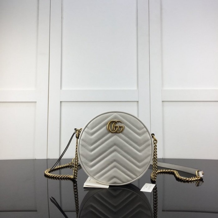 G*u*i gg marmont mini round shoulder bag white