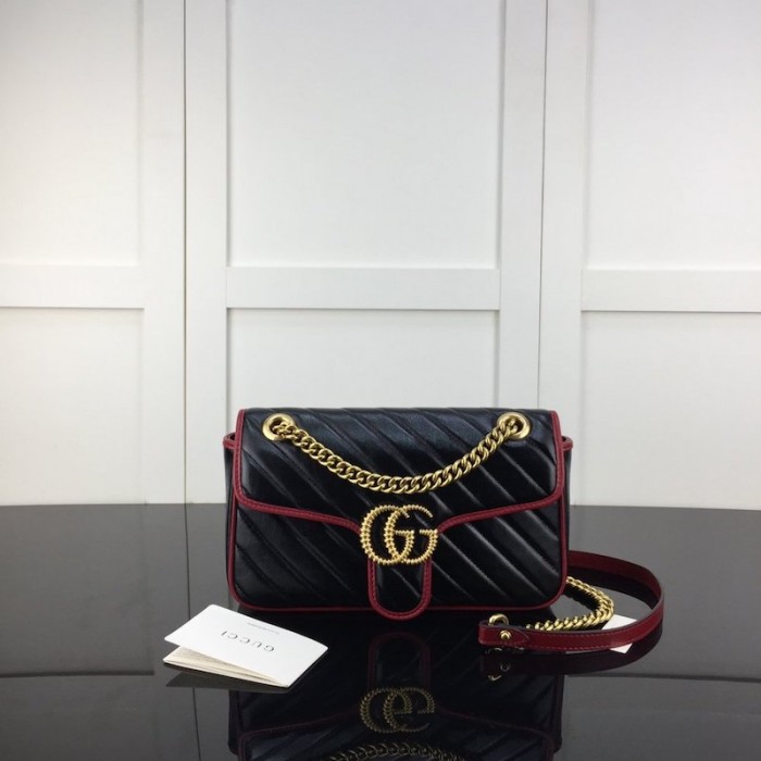 G*u*i gg marmont small matelassé shoulder bag black / red