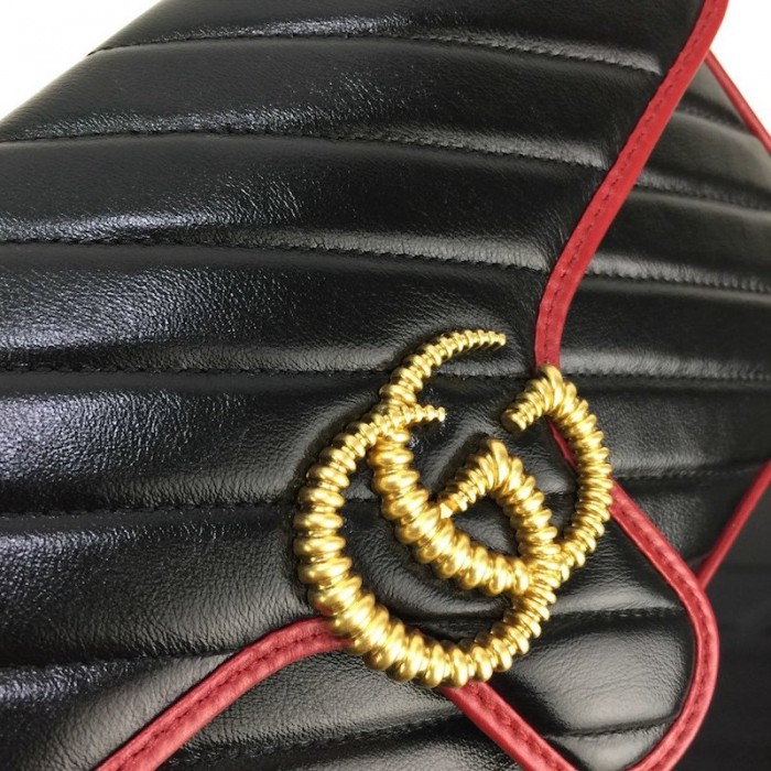 G*u*i gg marmont small matelassé shoulder bag black / red