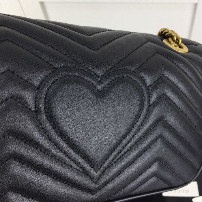 G*u*i gg marmont small matelassé shoulder bag black