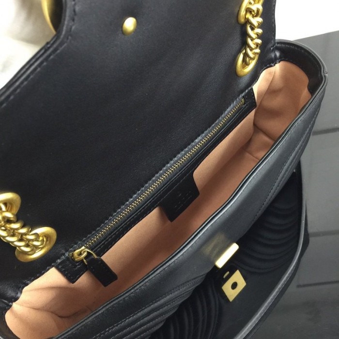 G*u*i gg marmont small matelassé shoulder bag black