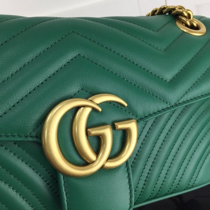 G*u*i gg marmont small matelassé shoulder bag green