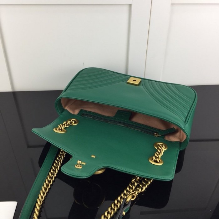 G*u*i gg marmont small matelassé shoulder bag green
