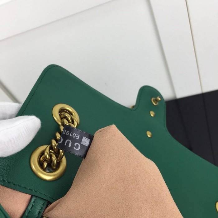 G*u*i gg marmont small matelassé shoulder bag green