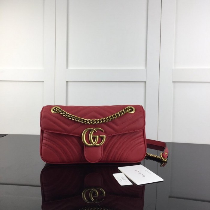 G*u*i gg marmont small matelassé shoulder bag red