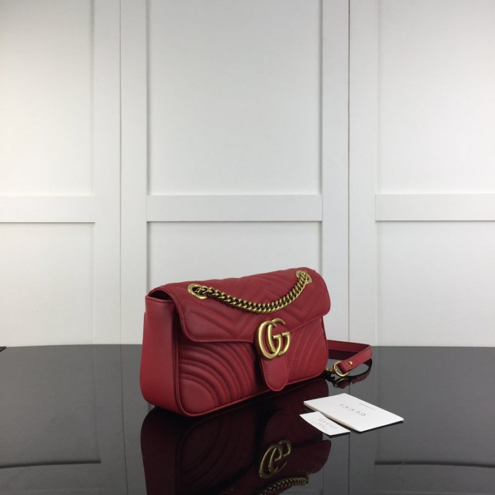 G*u*i gg marmont small matelassé shoulder bag red