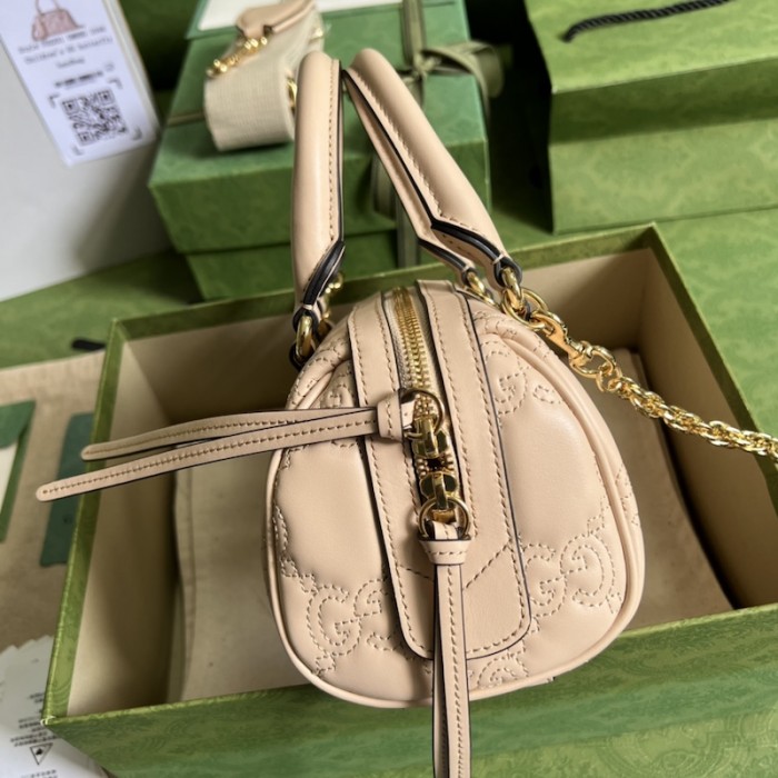 G*u*i gg matelassé leather top handle bag beige ‎702251