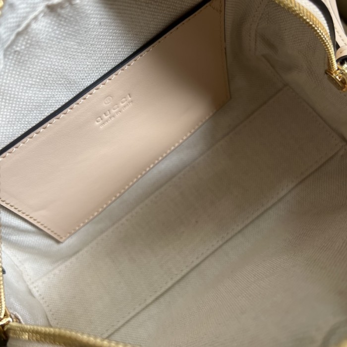 G*u*i gg matelassé leather top handle bag beige ‎702251