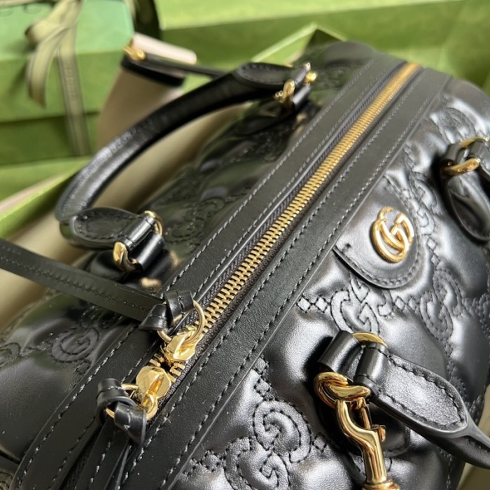 G*u*i gg matelassé leather top handle bag black ‎702242