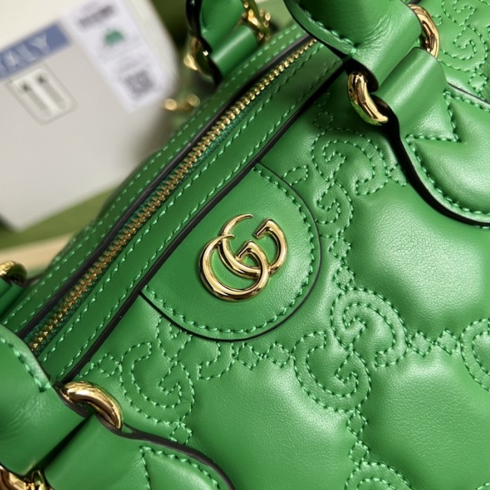 G*u*i gg matelassé leather top handle bag green 702242
