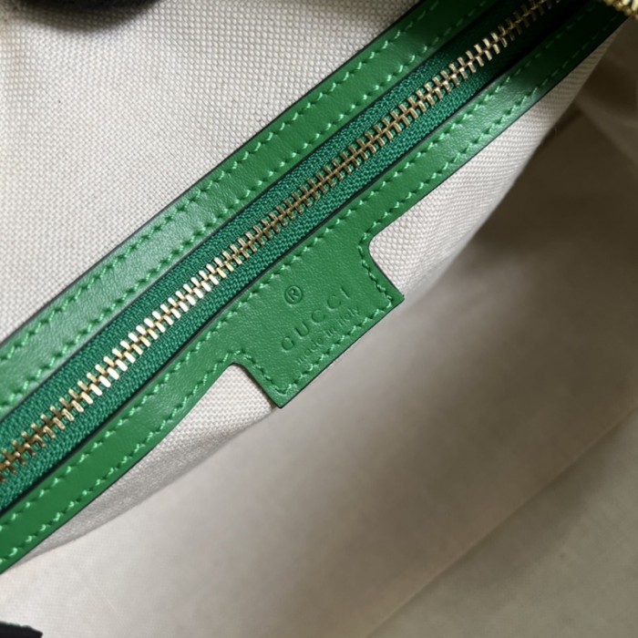 G*u*i gg matelassé leather top handle bag green 702242
