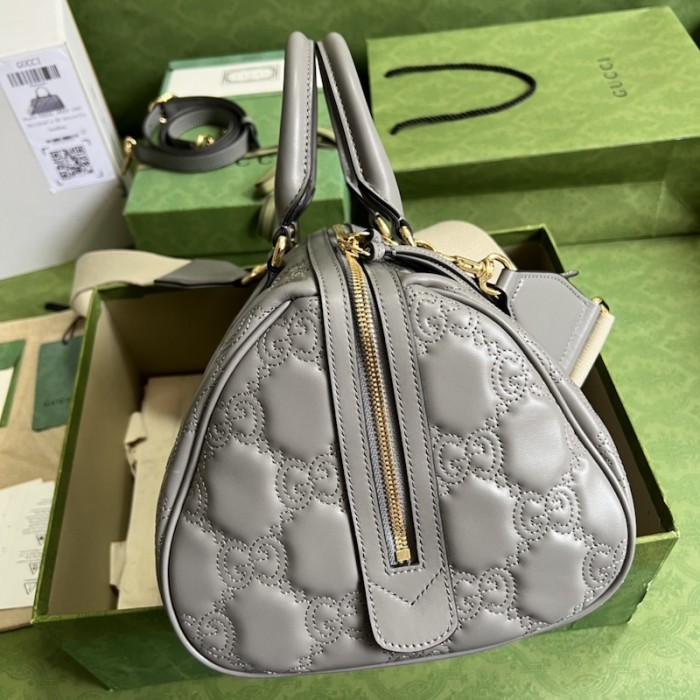 G*u*i gg matelassé leather top handle bag grey 702242