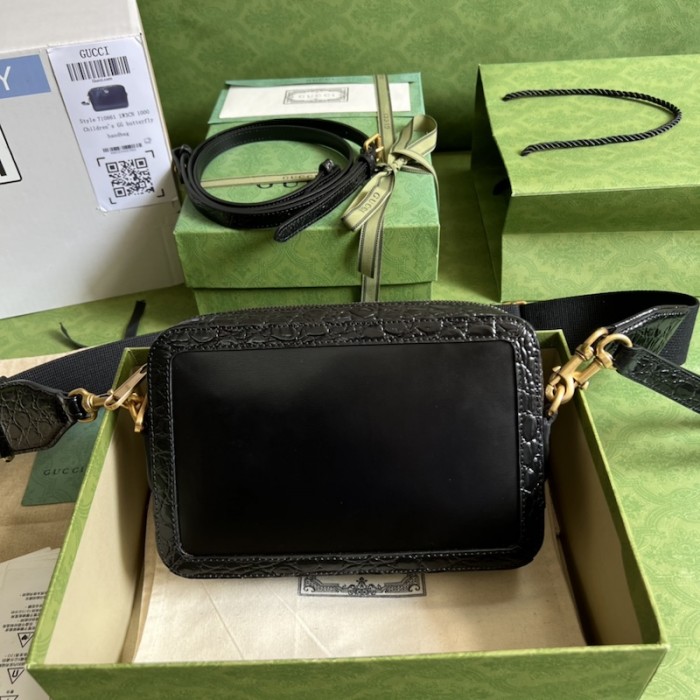 G*u*i crocodile shoulder bag with double g black 710861