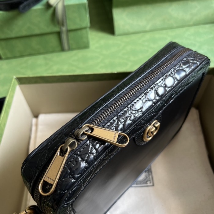 G*u*i crocodile shoulder bag with double g black 710861