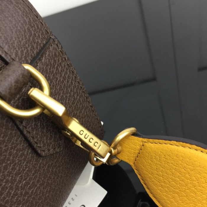 g*u*i neo vintage gg Sup*e messenger bag