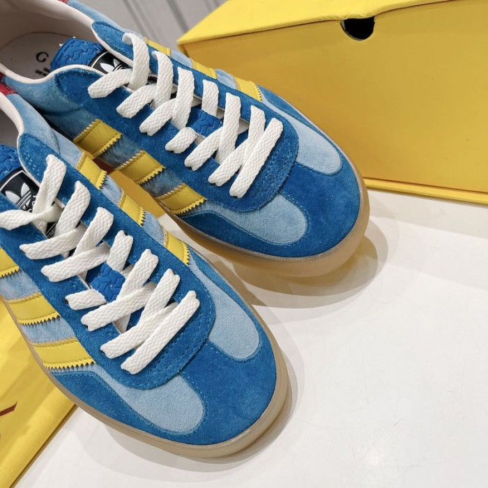 Ad*s x g*u*i gazelle sneaker blue