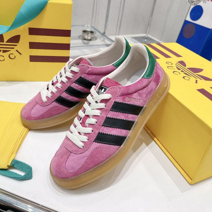Ad*s x g*u*i gazelle sneaker pink