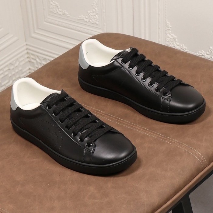 G*u*i ace sneaker with interlocking g ‎599147 black