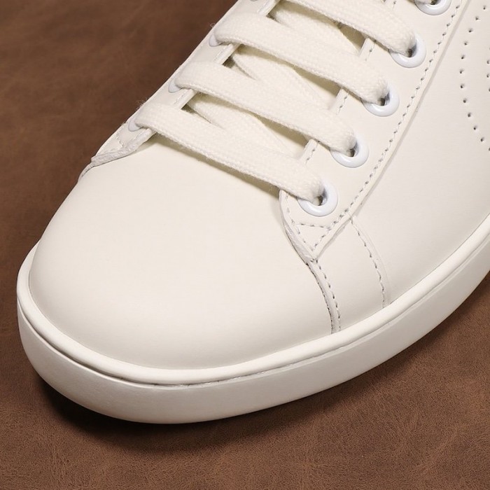 G*u*i ace sneaker with interlocking g 599147 white / grey