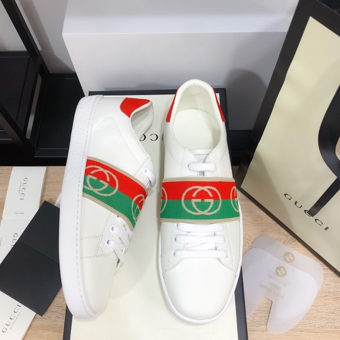 G*u*i ace sneaker with interlocking g 644748