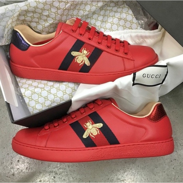 G*u*i men''s ace embroidered sneaker with bees red