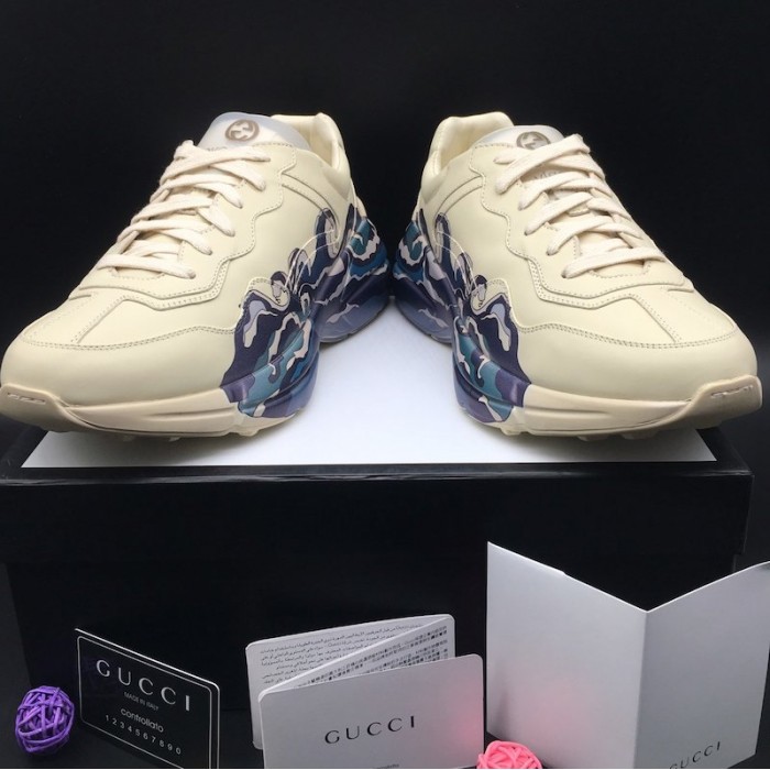 G*u*i rhyton leather sneaker with wave